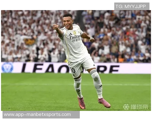 姆巴佩9月份状态火热国家队与俱乐部比赛全场进球表现惊艳