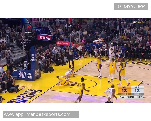 新赛季季前赛即将来临库里分享年轻时的特效回忆图 新赛季季前赛即将来临库里分享年轻时的特效回忆图