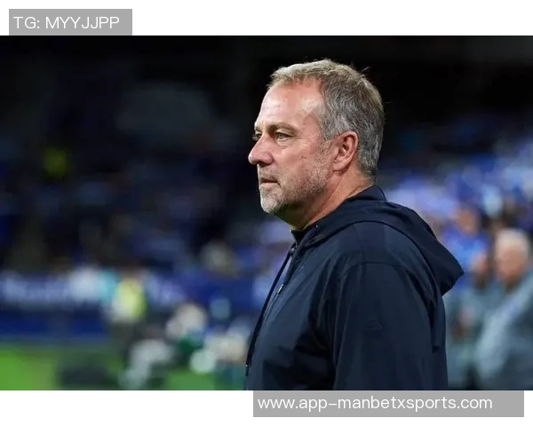 巴萨球员完成本周最后训练弗里克再次缺席引关注