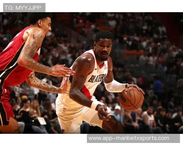 艾顿期待与东詹共同训练表示已做好充分准备静待机会到来