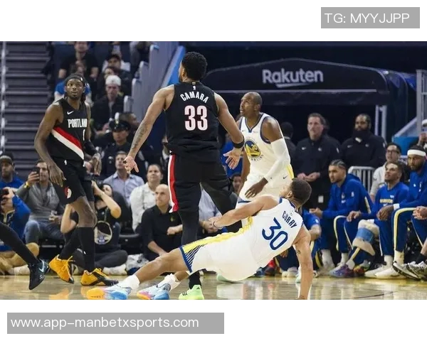 勇士加时逆转胜利24小时内启程波特兰挑战风波中的开拓者 勇士加时逆转胜利24小时内启程波特兰挑战风波中的开拓者